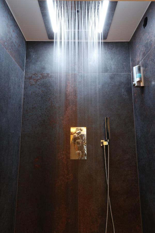 Chambres D'Hotes Le Repere Des Anges Et Spa Larnod Екстер'єр фото